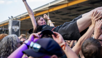 Crowdsurfen @ Dynamo Metal Fest