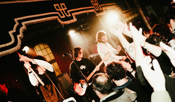 Dust band foto van facebook