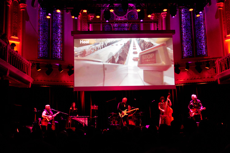 Drink the Sea in Paradiso